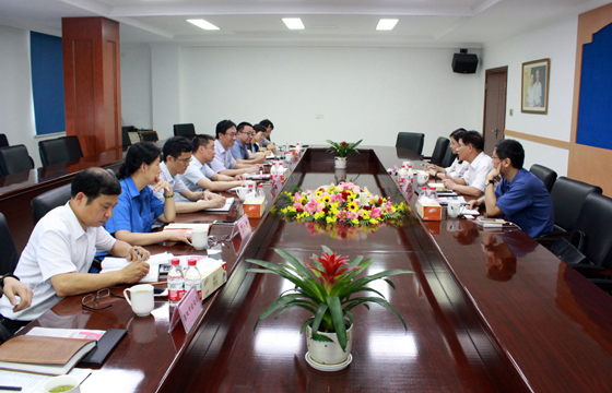 省統(tǒng)計(jì)局黨組成員、省地方統(tǒng)計(jì)調(diào)查局局長王當(dāng)齡來上上電纜調(diào)研