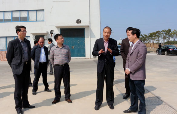 溧陽(yáng)市代市長(zhǎng)蔣鋒一行來(lái)上上集團(tuán)督查新開工項(xiàng)目