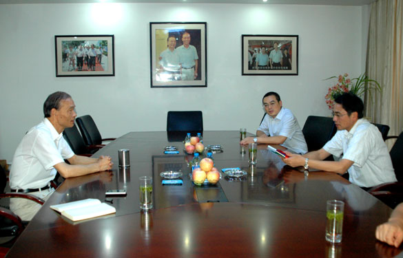 145735423840982563hR.jpg DSC_00115876.jpg