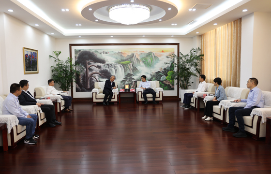 1699253834735827iOUr.jpg 合影.jpg