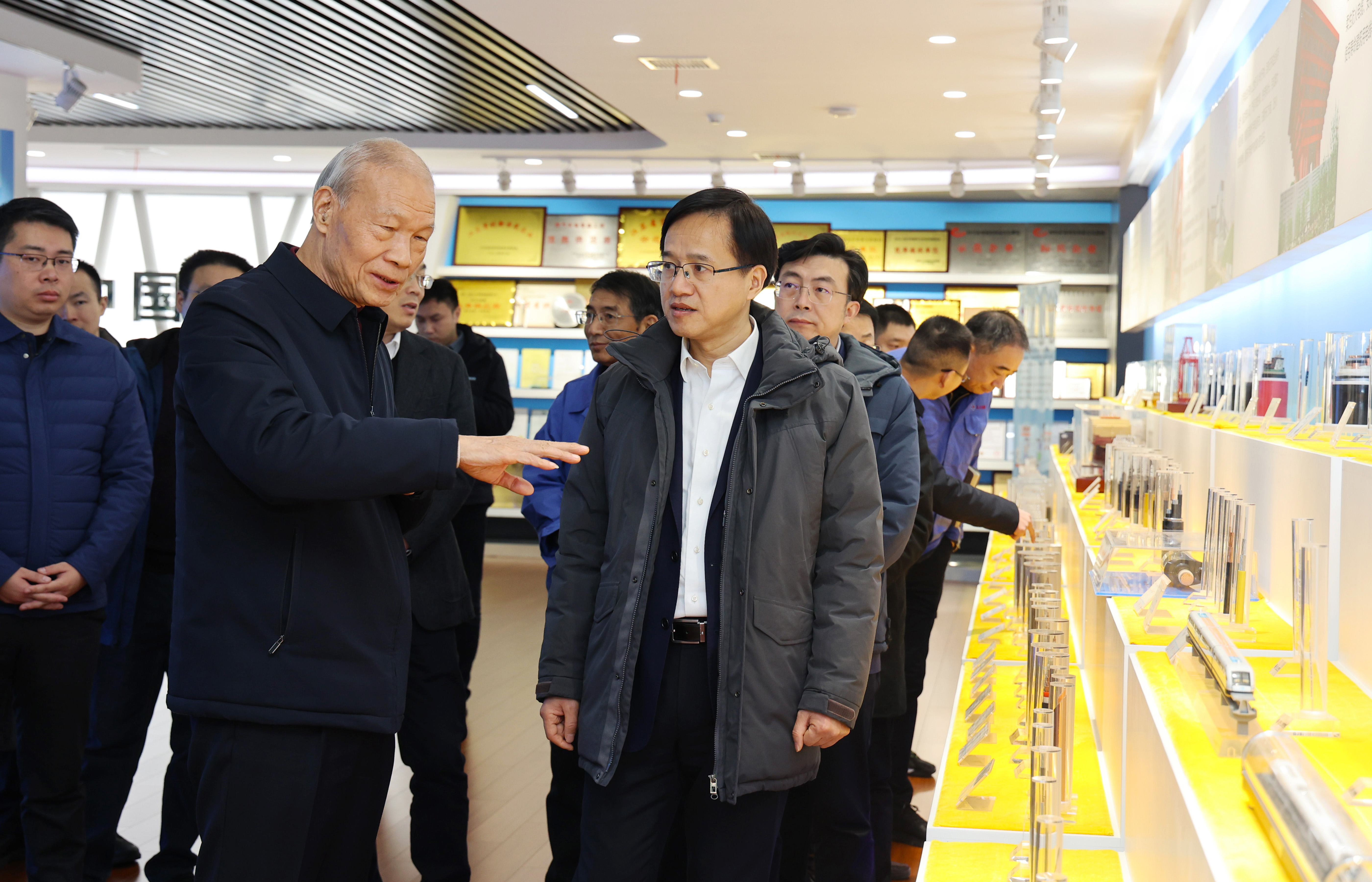 1706514690571340s2Up.jpg 1706514690571340s2Up.jpg