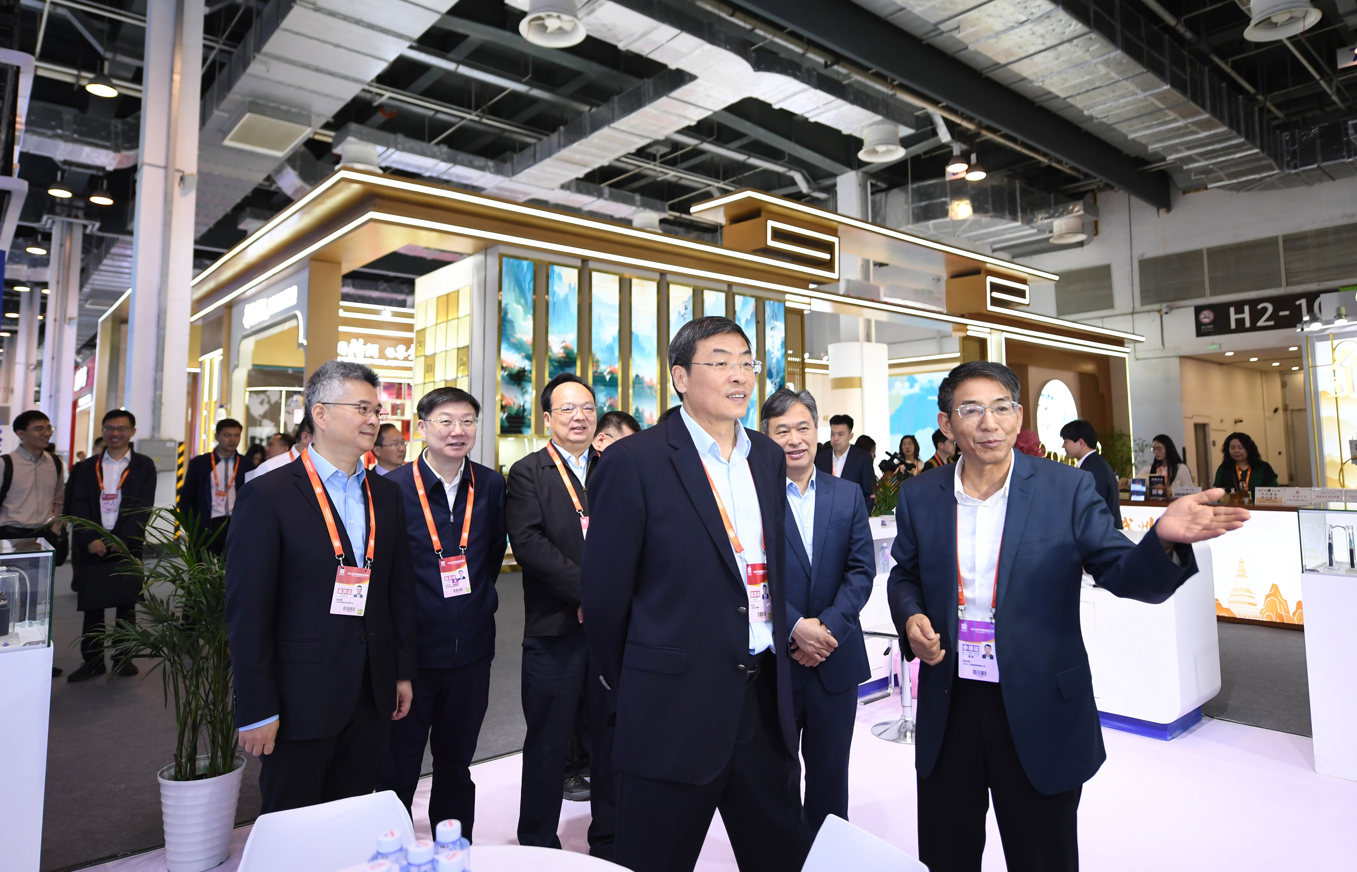 1715650901326999ekwG.jpg 1715650901326999ekwG.jpg